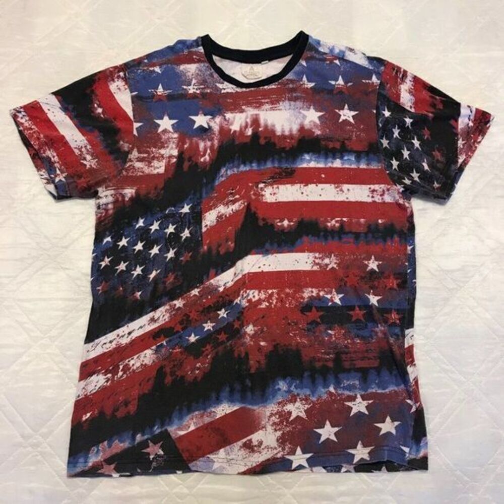 Akademiks Jeanius American Flag T shirt Large‎